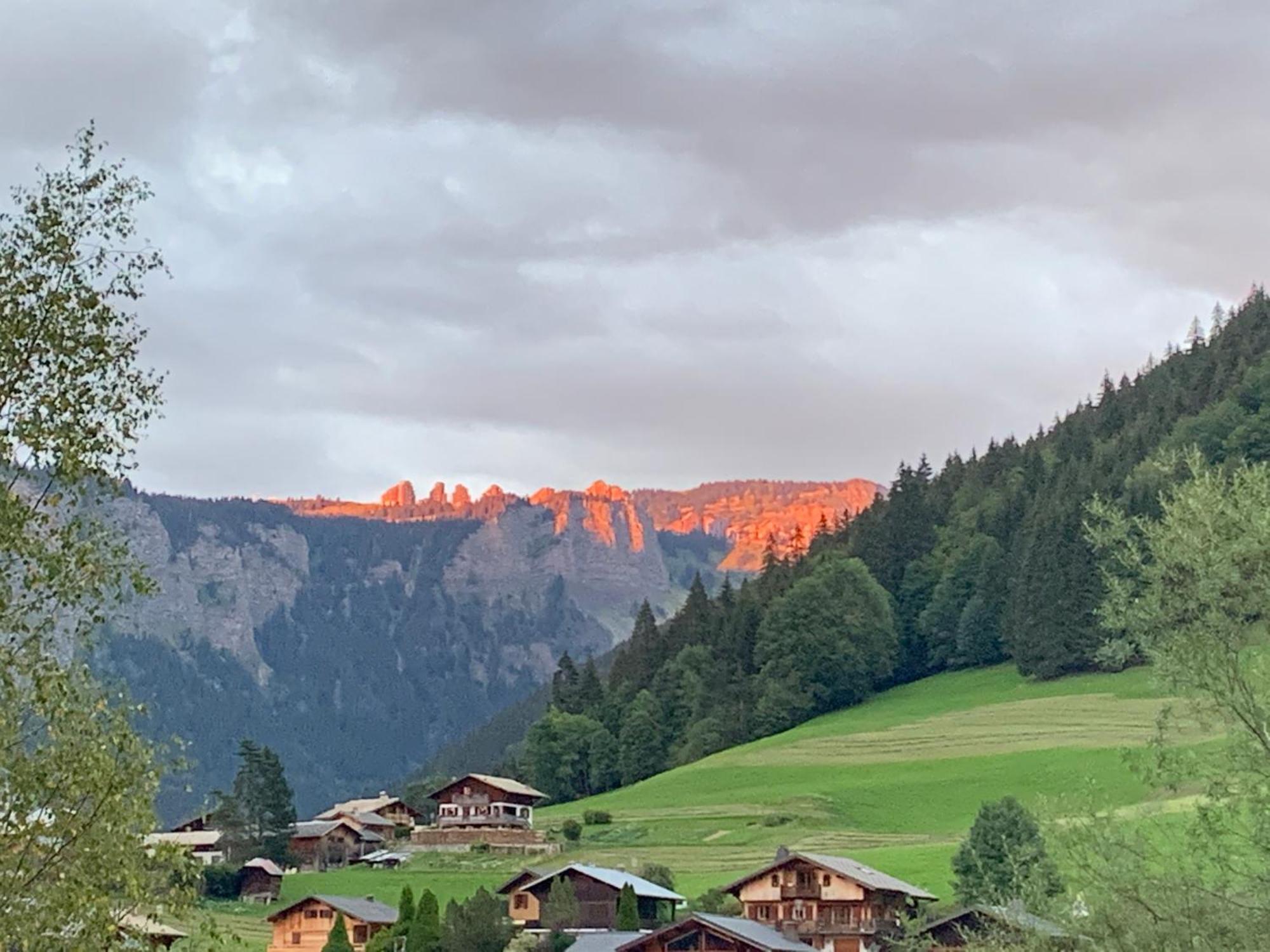 Chalet Yuki Morzine Exterior photo